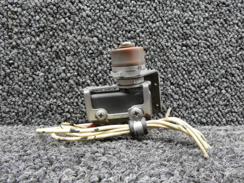 Piper Nose Landing Gear Switch with Mounting Bracket