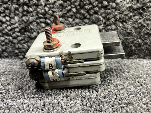 3E2071 (Alt: 3E2011-1) Beechcraft G58 Propeller De-Ice Brush Block Assembly
