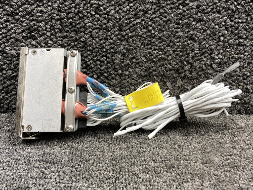 125-00035 Garmin Avionics Connector with Small Wire Harness