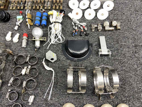 Beechcraft G58 Goodie Bag Set with Accessories
