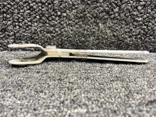 96-420033-47 Beechcraft G58 Cabin Door Latch Bellcrank