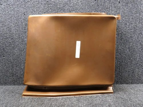 0500210-97 Cessna 172G Baggage Compartment Panel RH