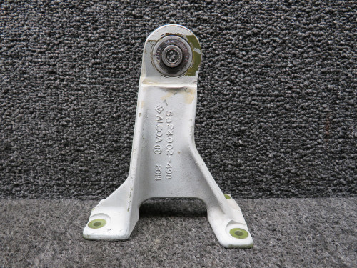 5024002-8 (Use: 5024002-14) Cessna 414 Aileron Hinge Inboard RH