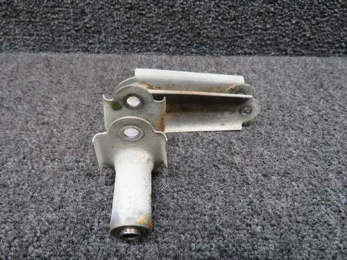 0862100-17 Cessna 414 Flap Bellcrank Assy LH (Outboard Wing, Outboard)