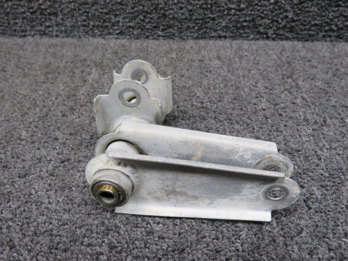 0862100-16 Cessna 414 Flap Bellcrank Assy RH (Outboard Wing, Outboard)