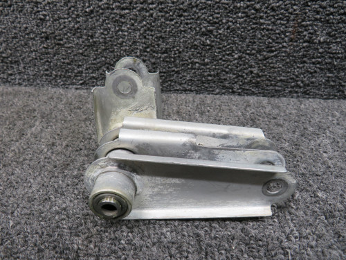 0862100-92 Cessna 414 Flap Bellcrank Assembly RH (Inboard Wing, Outboard)