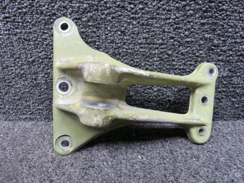 0822180-8 (Cast: 0822180-4) Cessna 414 Main Gear Side Brace Support RH