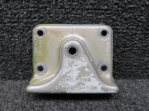 0842105-2 (Cast: 0842105-498) Cessna 414 Nose Gear Drag Brace Retainer Truss RH