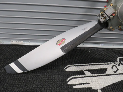PHC-C3YF-2UF Hartzell 3 Blade Propeller Assembly RH with Logbook