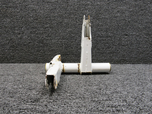 2622083-18 (Use: 2622311-16) Cessna 208B Inboard Flap Bellcrank Assembly