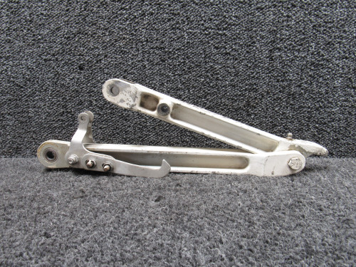 0841103-8, 0841102-4 Cessna 310 Main Gear Upper & Lower Side Link Assembly RH
