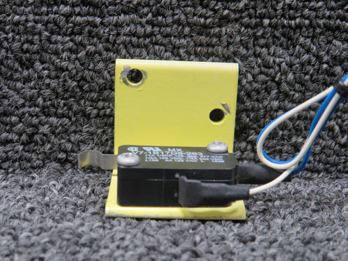 V7-1B17D8-263 Cessna 560XL Citation XLS+ Sensitive Switch