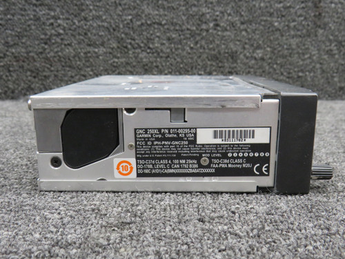 011-00295-00 Garmin GNC-250XL GPS-Comm Unit with Mod (Volts: 14, Damaged)