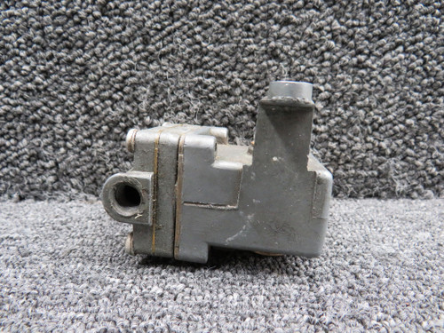 721526 (Use: G721526) Stewart Warner Heater Fuel Pump Assembly (Core)