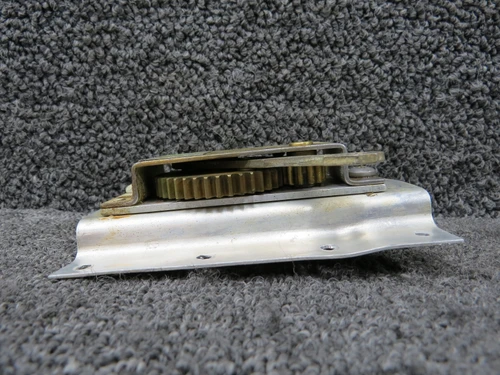 1M2-4, 5015083-2 Airborne Fuel Selector Assembly with Bracket RH