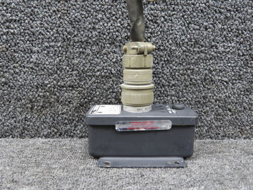 360-926-001 (Alt: 9910082-32RX) Gull Signal Fuel Quantity Conditioner (Volts: 28)