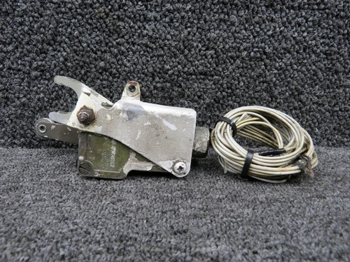 1VA20 Micro Switch Cessna 414 Main Landing Gear Limit Switch with Bracket