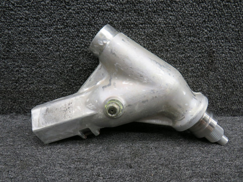 2241102-7 Cessna TR182 Main Landing Gear Pivot Assembly RH (Cracked)