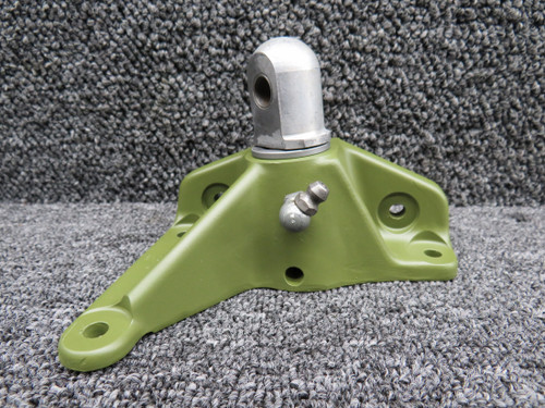95643-006 Piper PA28RT-201T Main Gear Truss Bracket LH with 8130-3 and PAI-PT-1