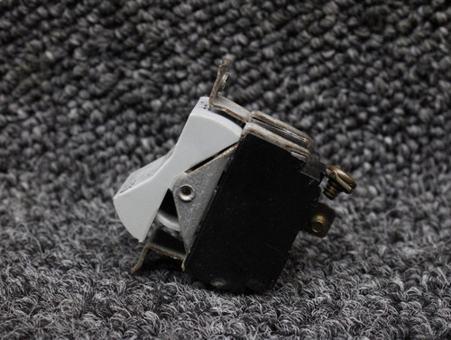 99377-009 Piper PA-34-200T Cutler-Hammer Magneto Rocker Switch RH