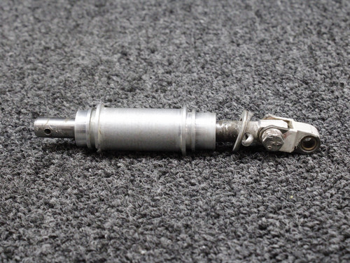 37424-000, 96596-002 Piper PA-34-200T Rudder Trim Adjust Shaft and Drum Assy
