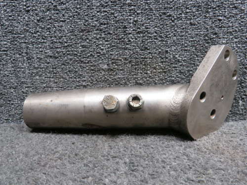 LA53321114 (Use: 2841100-26) Cessna LC41-550FG Main Gear Axle Mount Block RH