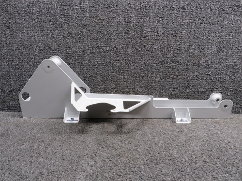 LA57263013-14 Cessna LC41-550FG Center Bell Crank Flap Bracket (GIFD)