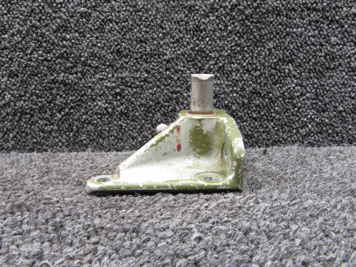 20760-001 (Cast: 20759-3) Piper PA24-250 Main Gear Side Brace Fitting RH