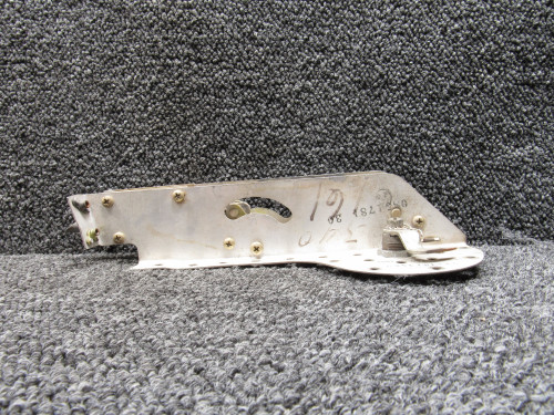 0851781-35 (Alt: H966-1) Cessna 340 Nacelle Baggage Door Latch Assembly
