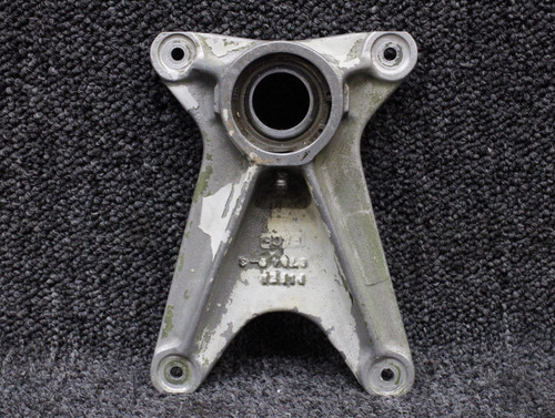 67042-012 (Cast: 67043-3) Piper PA-34-200T Main Gear Aft Trunnion Fitting