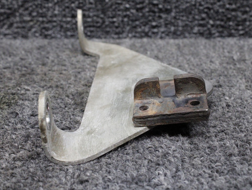 641460 Continental TSIO-360-EB Propeller Control Cable Support