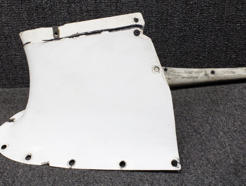 37335-001 Piper PA-34-200T Inboard Nacelle Fairing RH (Cracked)
