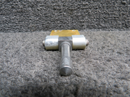 LA52000009 (Use: 2811101-36) Cessna LC41-550FG Cabin Door Hinge Element