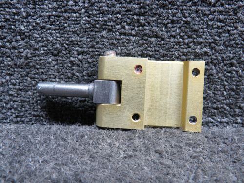 LA52000009 (Use: 2811101-36) Cessna LC41-550FG Cabin Door Hinge Element
