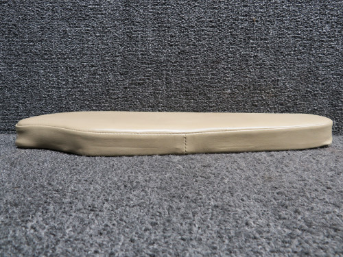 LA53254133 (Use: 2811101-17) Cessna LC41-550FG Cabin Door Armrest LH