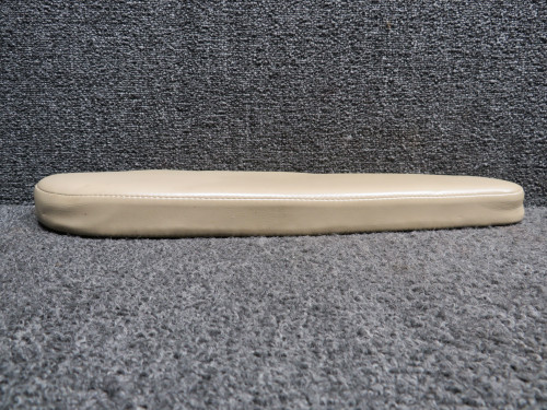 LA53254134 (Use: 2811101-22) Cessna LC41-550FG Cabin Door Armrest RH