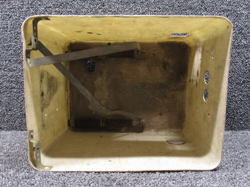 0822010-1 (Use: 0822010-8) Cessna 310C Wing Battery Box RH