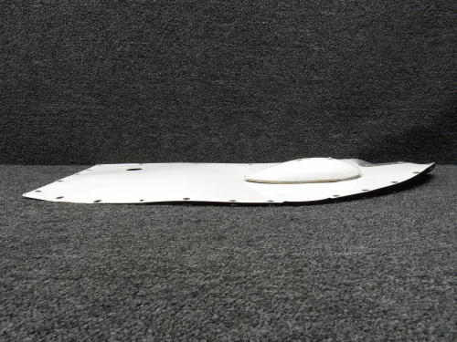 0823413-31 Cessna 310L Lower Wing Tip Fuel Fairing Assembly LH