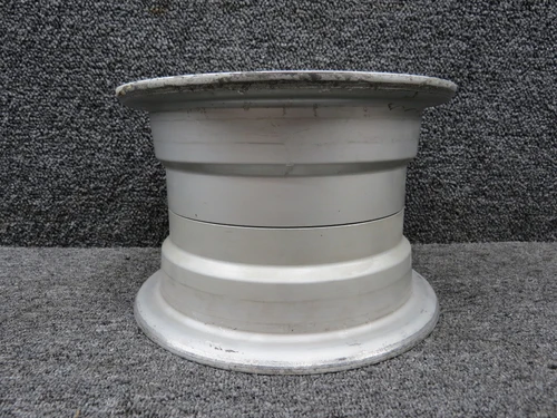 95-30949 (Alt: 530869M) Beechcraft J35 Main Landing Wheel Assembly