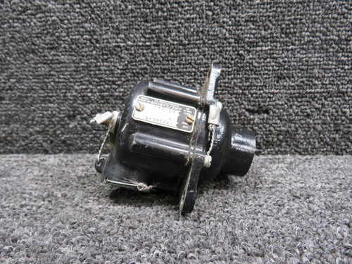 102466-5 Airesearch Series 1 Air Pressure Regulator