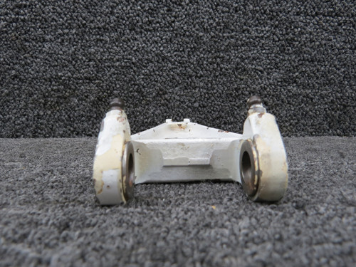 45-815015-4 Beechcraft J35 Main Gear Lower Torque Knee