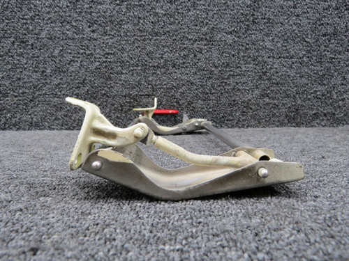 35-415312-4, 35-534061 Beechcraft J35 Window Latch Mechanism Support w Handle RH