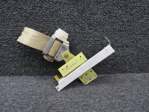 35-5034-1, 0107121-09 Pacific Scientific Shoulder Harness Reel and Bracket Kit