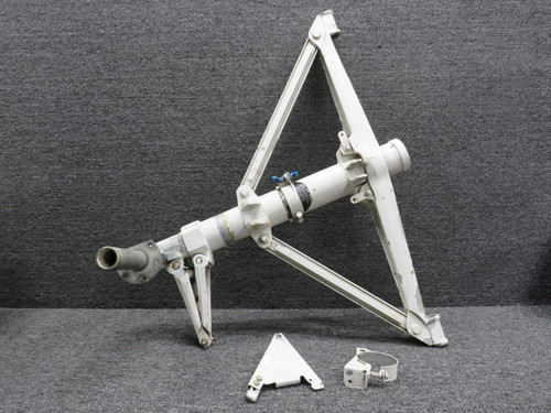 35-815196-605 Beechcraft 33A Main Landing Gear LH