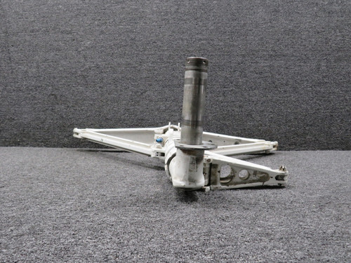 35-815196-605 Beechcraft 33A Main Landing Gear LH