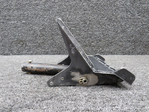 1460320-1, 0411307 Cessna 182 Outboard Brake & Rudder Pedal Assembly
