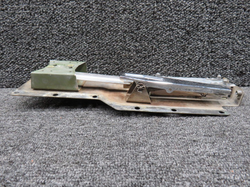 1511205-13 Cessna 182M Removable Cabin Door Latch Assy LH