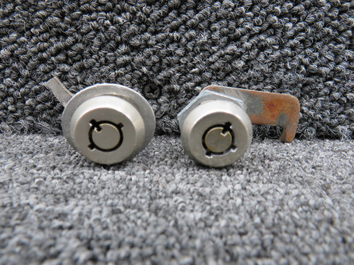 C253001-0101 Cessna 182M Cabin and Baggage Doors Lock Set