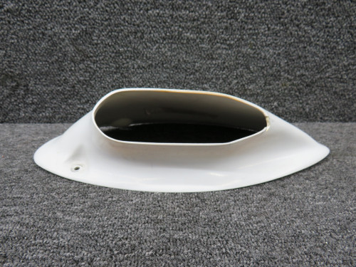 0723612-4 Texas Aeroplastics Cessna 182M Wing Strut Lower Fairing RH