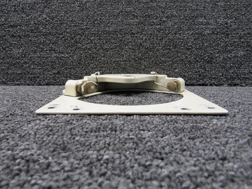6565004-1, 6565023-1 Cessna 560XL (XLS+) Aileron Pivot & Stop Plate Assembly RH